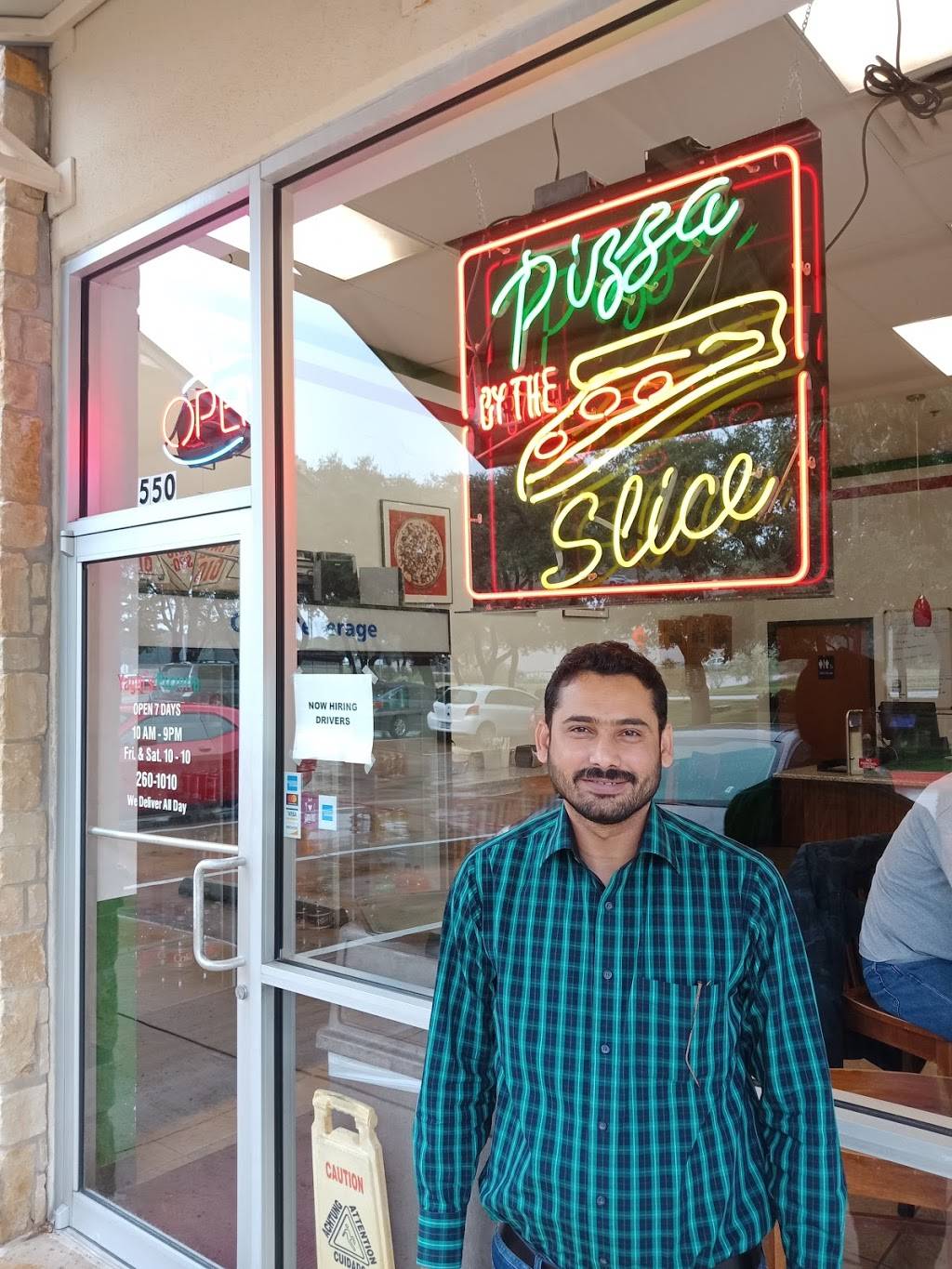 Yaghis New York Pizzeria | restaurant | 920 N Vista Ridge Blvd #550, Cedar Park, TX 78613, USA | 5122601010 OR +1 512-260-1010