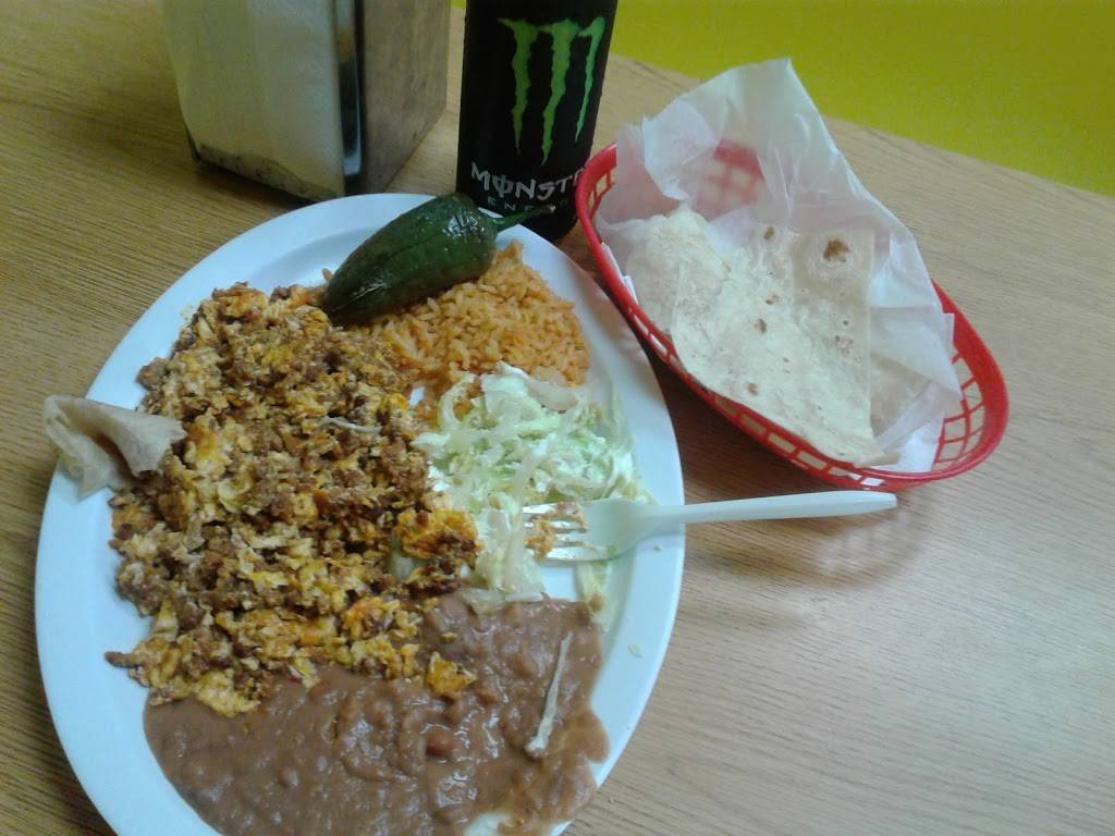 Taqueria Chicolandia | restaurant | 2341 W 1st St, Santa Ana, CA 92703, USA | 7145414160 OR +1 714-541-4160