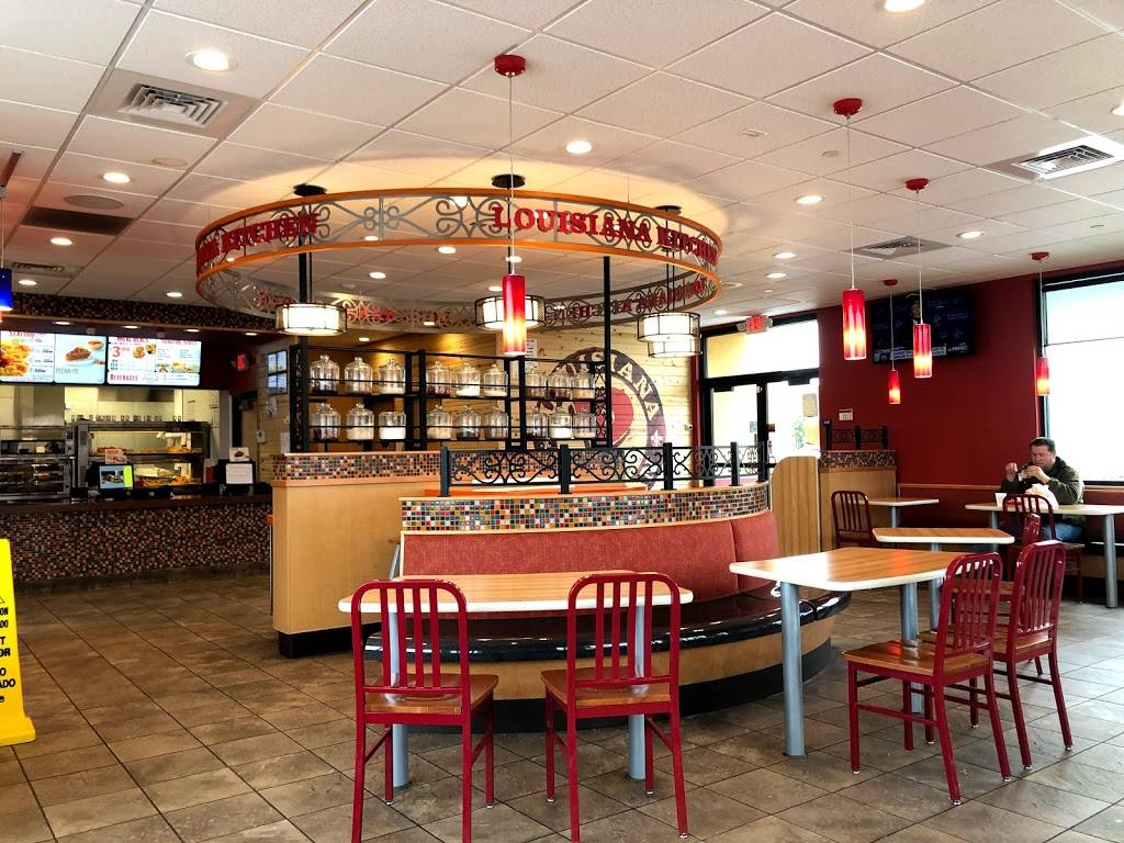 Popeyes Louisiana Kitchen | restaurant | 1578 Monterey Rd, San Jose, CA 95112, USA | 6692304139 OR +1 669-230-4139