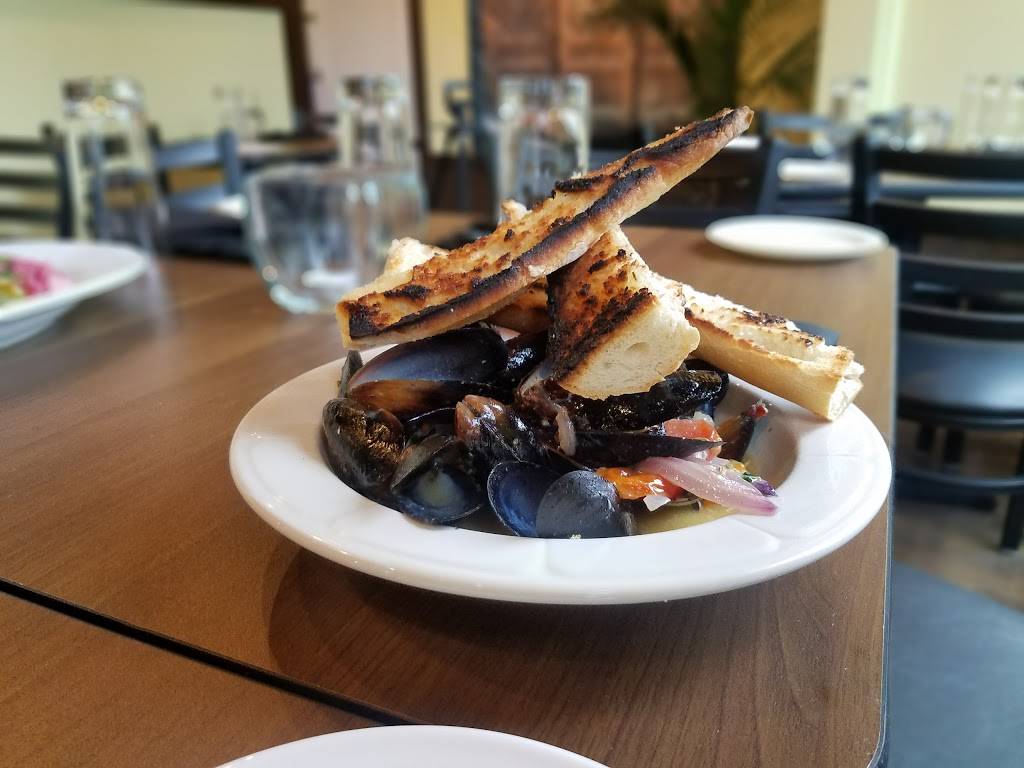 Canggio Restaurant/ Bar | restaurant | 20 Lafayette St, Norwich, CT 06360, USA | 8603834805 OR +1 860-383-4805