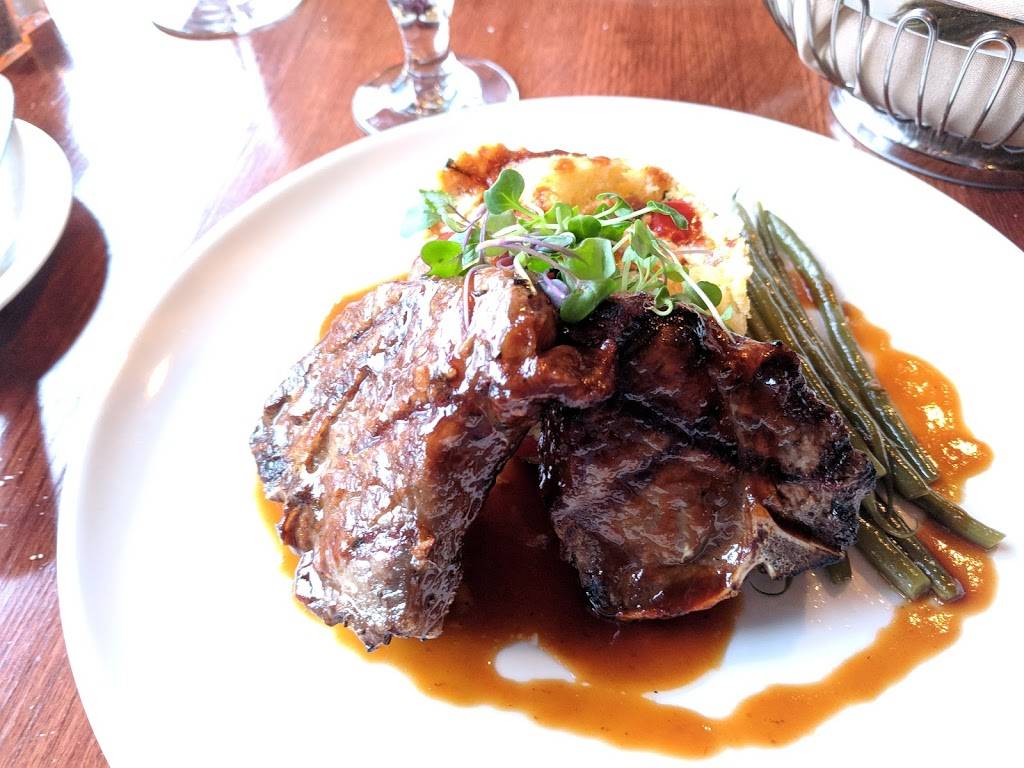 Safari Room Restaurant | restaurant | 65 Ridge Rd, Newport, RI 02840, USA | 4018494873 OR +1 401-849-4873