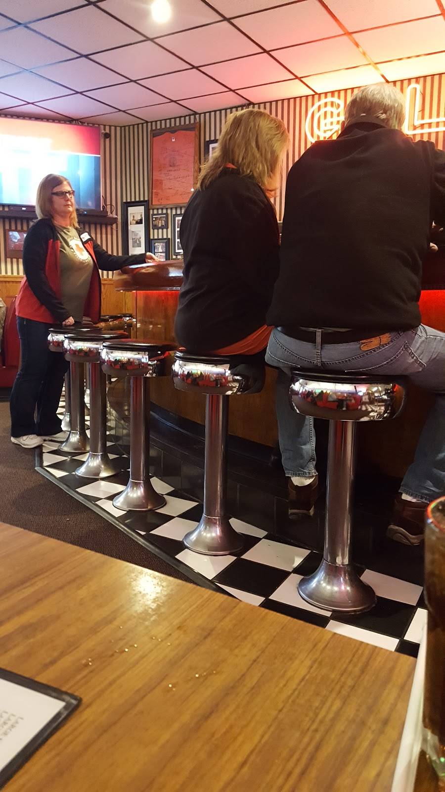 Golden Dawn Restaurant | restaurant | 1245 Logan Ave, Youngstown, OH 44505, USA | 3307460393 OR +1 330-746-0393