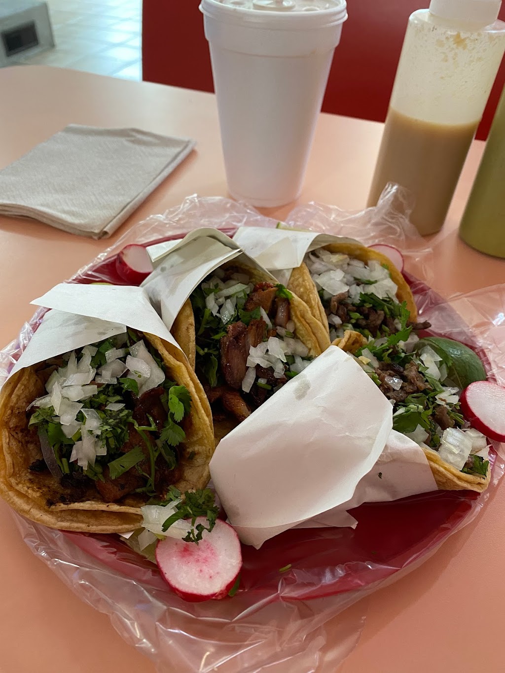Tacos El Rey | restaurant | 9625 S Ewing Ave, Chicago, IL 60617, USA | 7733596007 OR +1 773-359-6007