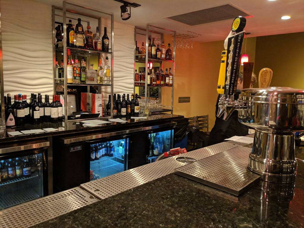 Corner on Union | restaurant | 2727, 120 W Union St, Athens, OH 45701, USA | 7404475121 OR +1 740-447-5121