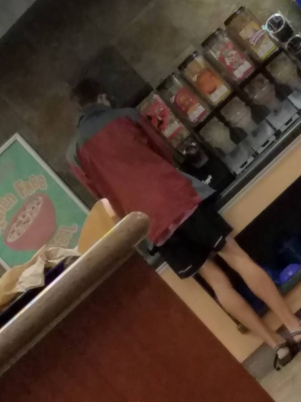 McCallie Dining Hall | restaurant | 1301 E Main St, Murfreesboro, TN 37130, USA | 6158982675 OR +1 615-898-2675