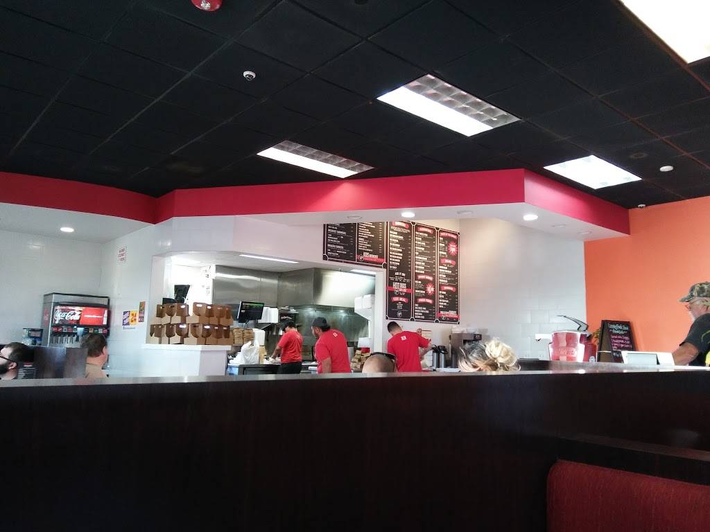 Fabulous Burgers | restaurant | 3004 Airport Dr, Bakersfield, CA 93308, USA | 6613999209 OR +1 661-399-9209