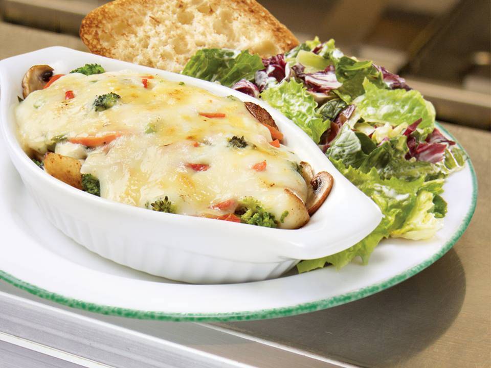 Cora déjeuners | restaurant | 205 Rue de Martigny O, Saint-Jérôme, QC J7Y 2G4, Canada | 4504312999 OR +1 450-431-2999