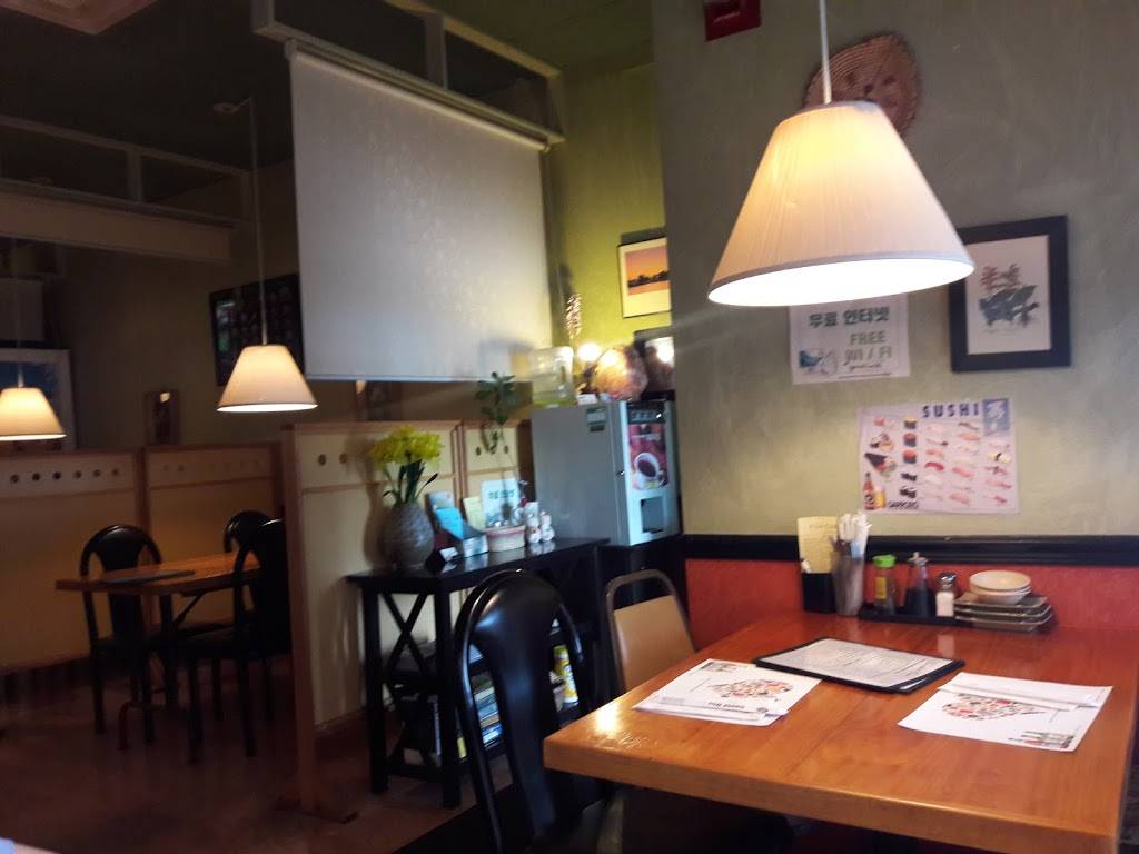 Sushi Box | restaurant | 3494 Milwaukee Ave, Northbrook, IL 60062, USA | 8472989888 OR +1 847-298-9888