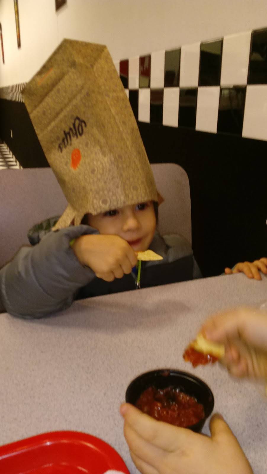 Hot Head Burritos | restaurant | 2028 W Michigan St, Sidney, OH 45365, USA | 9376586040 OR +1 937-658-6040