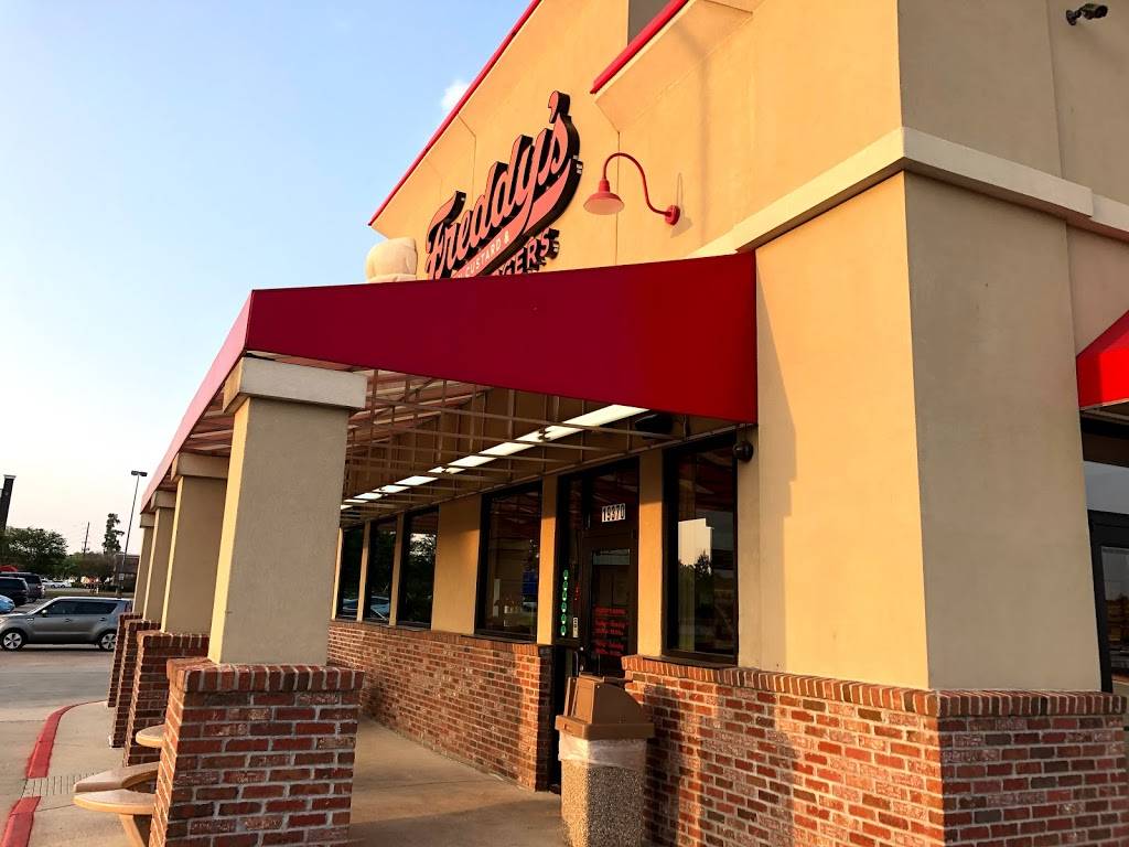 Freddys Frozen Custard & Steakburgers | restaurant | 19370 N Fwy Service Rd, Spring, TX 77373, USA | 2819076553 OR +1 281-907-6553