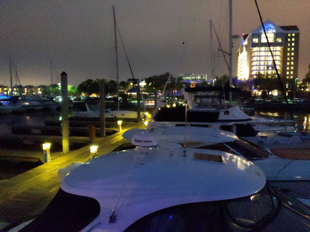 Opus Bistro & Steakhouse | restaurant | 2500 South Shore Blvd, League City, TX 77573, USA | 2813345225 OR +1 281-334-5225