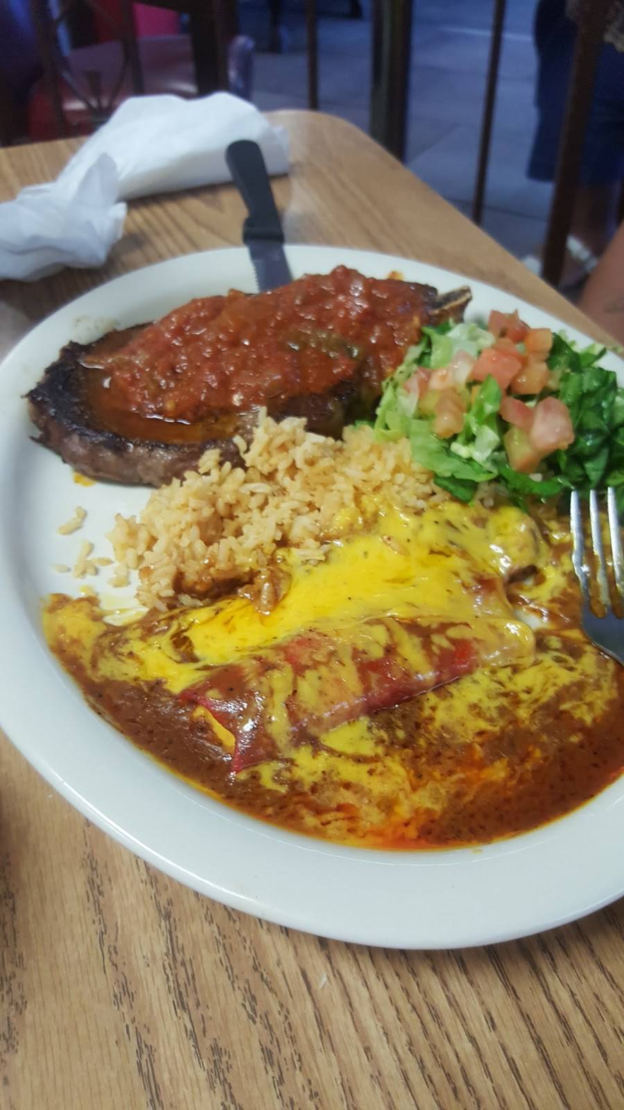 Little Taco Factory | restaurant | 4706 Seguin Rd, San Antonio, TX 78219, USA | 2106617644 OR +1 210-661-7644