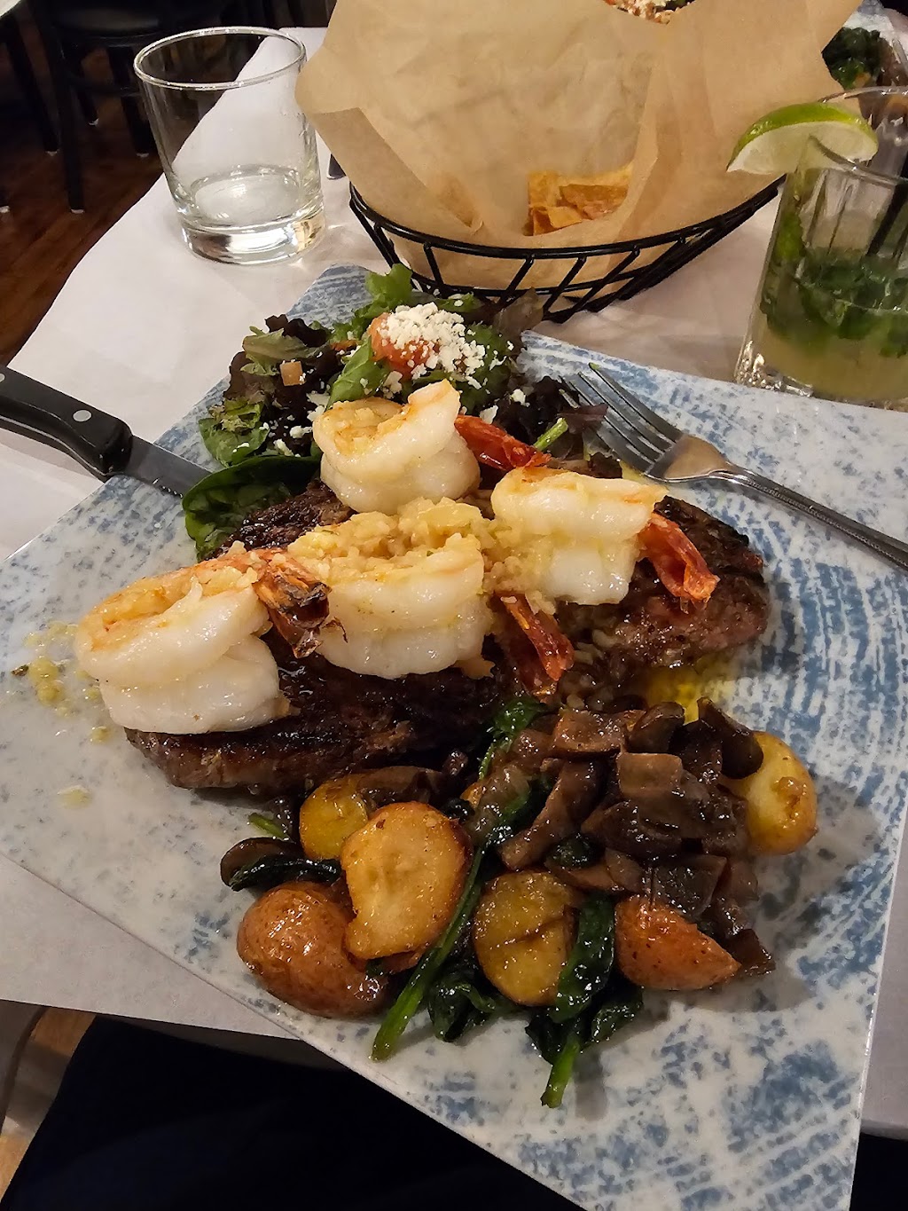 Veleros Mexican Cuisine | restaurant | 116 N Main St, Crown Point, IN 46307, USA | 2192132367 OR +1 219-213-2367