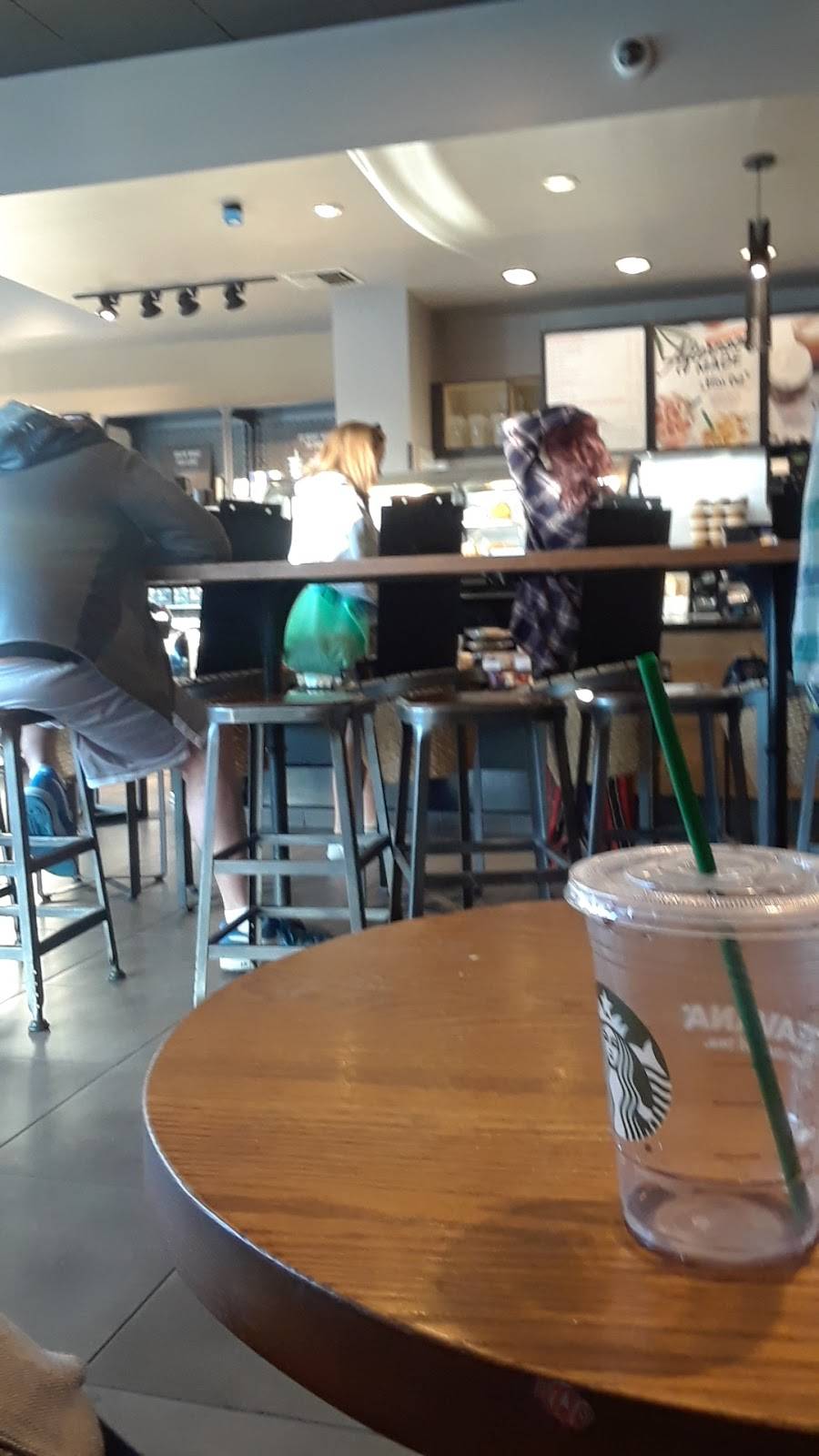 Starbucks | cafe | 12170 Ventura Blvd, Studio City, CA 91604, USA | 8187629368 OR +1 818-762-9368