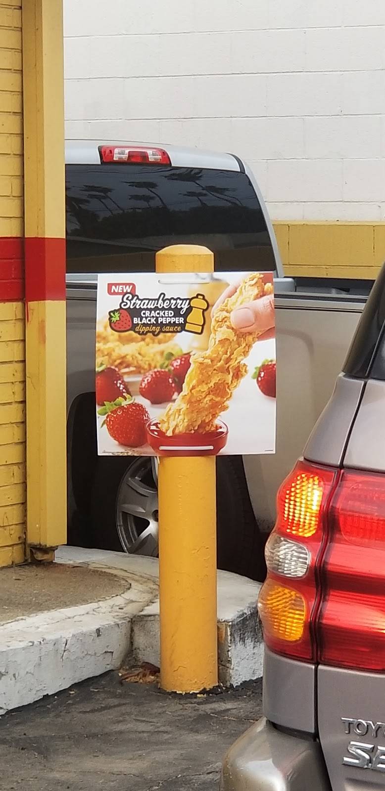 Churchs Chicken | restaurant | 500 E Holt Ave, Pomona, CA 91767, USA | 9096204008 OR +1 909-620-4008