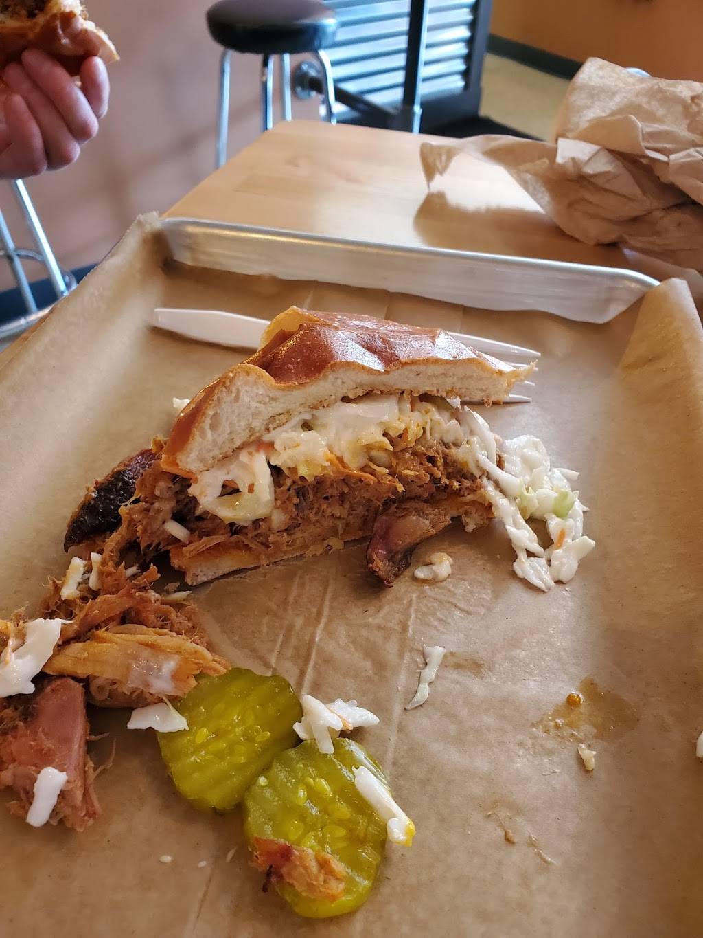 JIMS JOINT BBQ | restaurant | 10914 US-31, Honor, MI 49640, USA | 2312271227 OR +1 231-227-1227