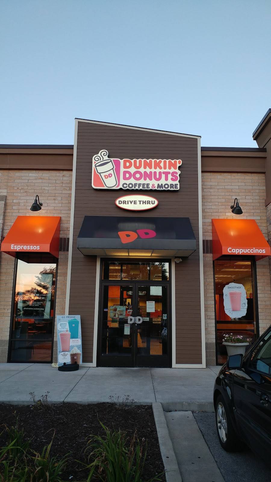 Dunkin | bakery | 3500 S Moorland Rd, New Berlin, WI 53151, USA | 2627851305 OR +1 262-785-1305