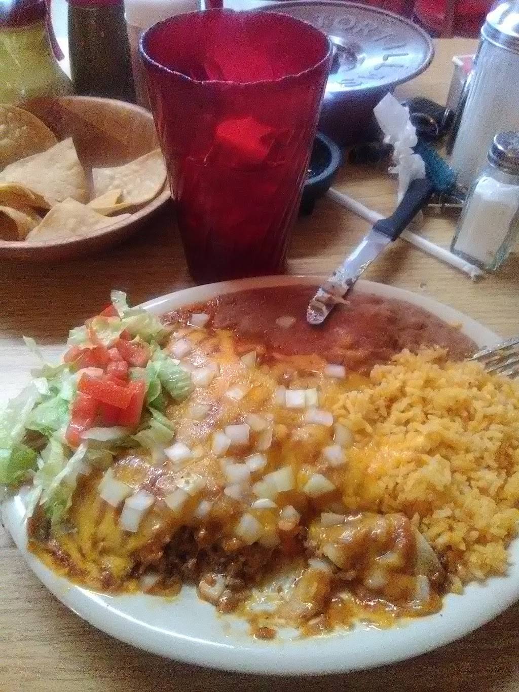 El Palacio | restaurant | 6737 S Flores St, San Antonio, TX 78221, USA | 2109216149 OR +1 210-921-6149