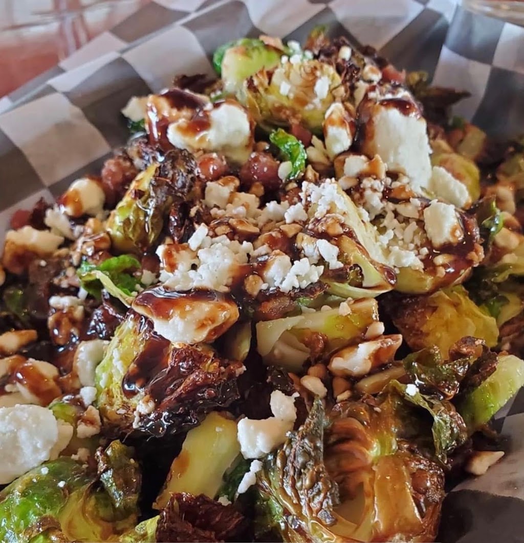 Canyon Pizza Co | restaurant | 13959 SW Commercial Loop Rd, Terrebonne, OR 97760, USA | 5414201170 OR +1 541-420-1170