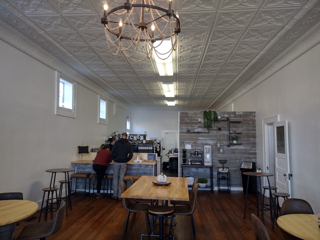 Morgantown Cafe 1831 | restaurant | 7 W Washington St, Morgantown, IN 46160, USA | 8123458001 OR +1 812-345-8001