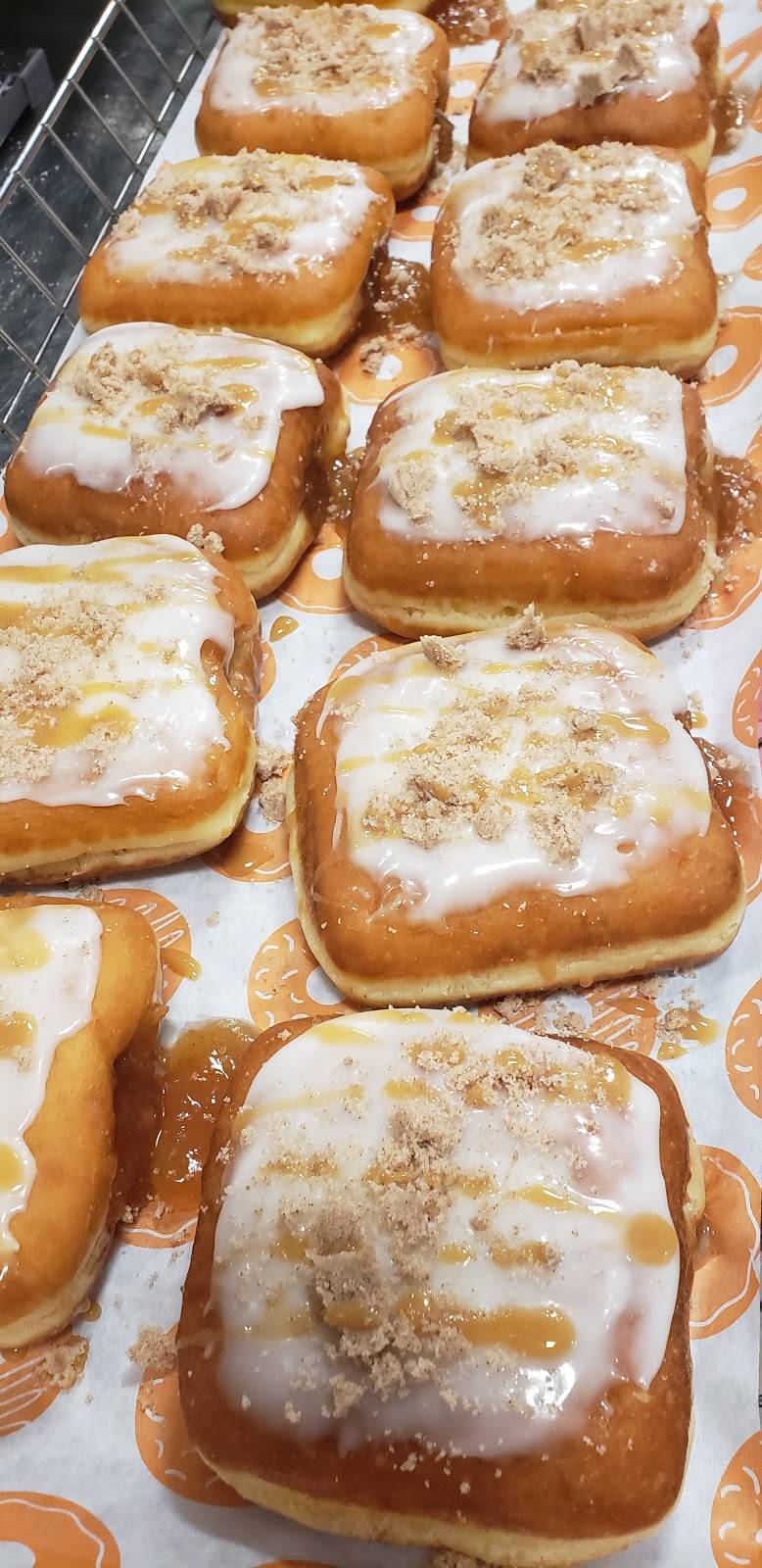 Dunkin | bakery | 423 E W Pioneer Pkwy, Grand Prairie, TX 75051, USA | 4696600076 OR +1 469-660-0076