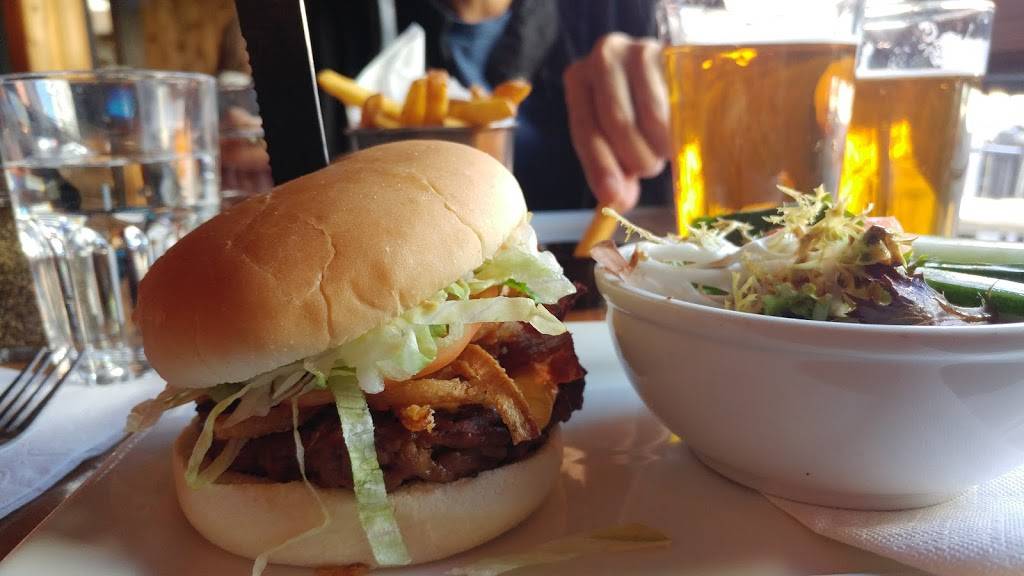 Le Bureau de Poste Trois-Rivières | restaurant | 317 Rue des Forges, Trois-Rivières, QC G9A 2G9, Canada | 8198403389 OR +1 819-840-3389