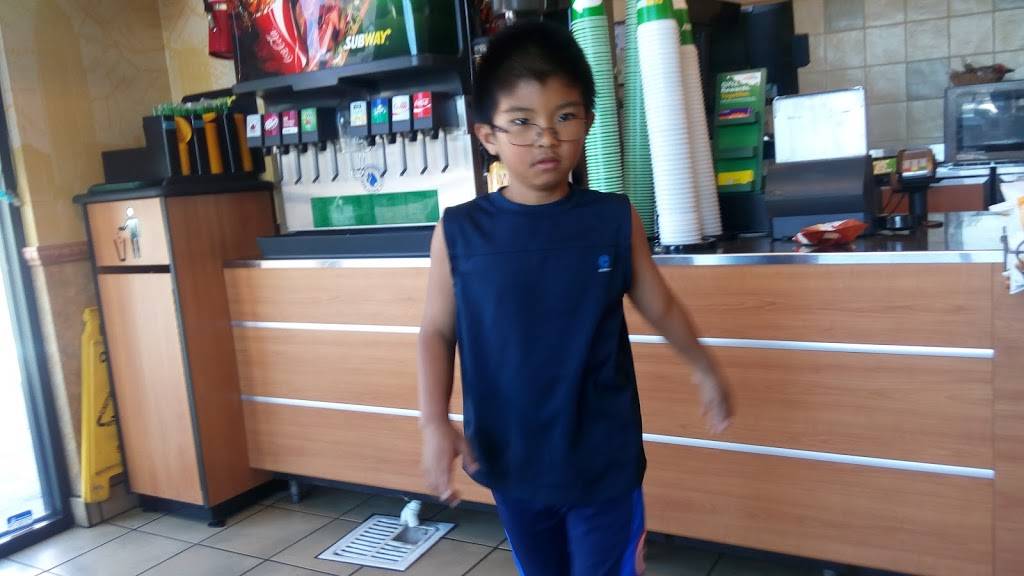 Subway Restaurants | restaurant | C, 199 Lincoln Rd W, Vallejo, CA 94590, USA | 7076471677 OR +1 707-647-1677