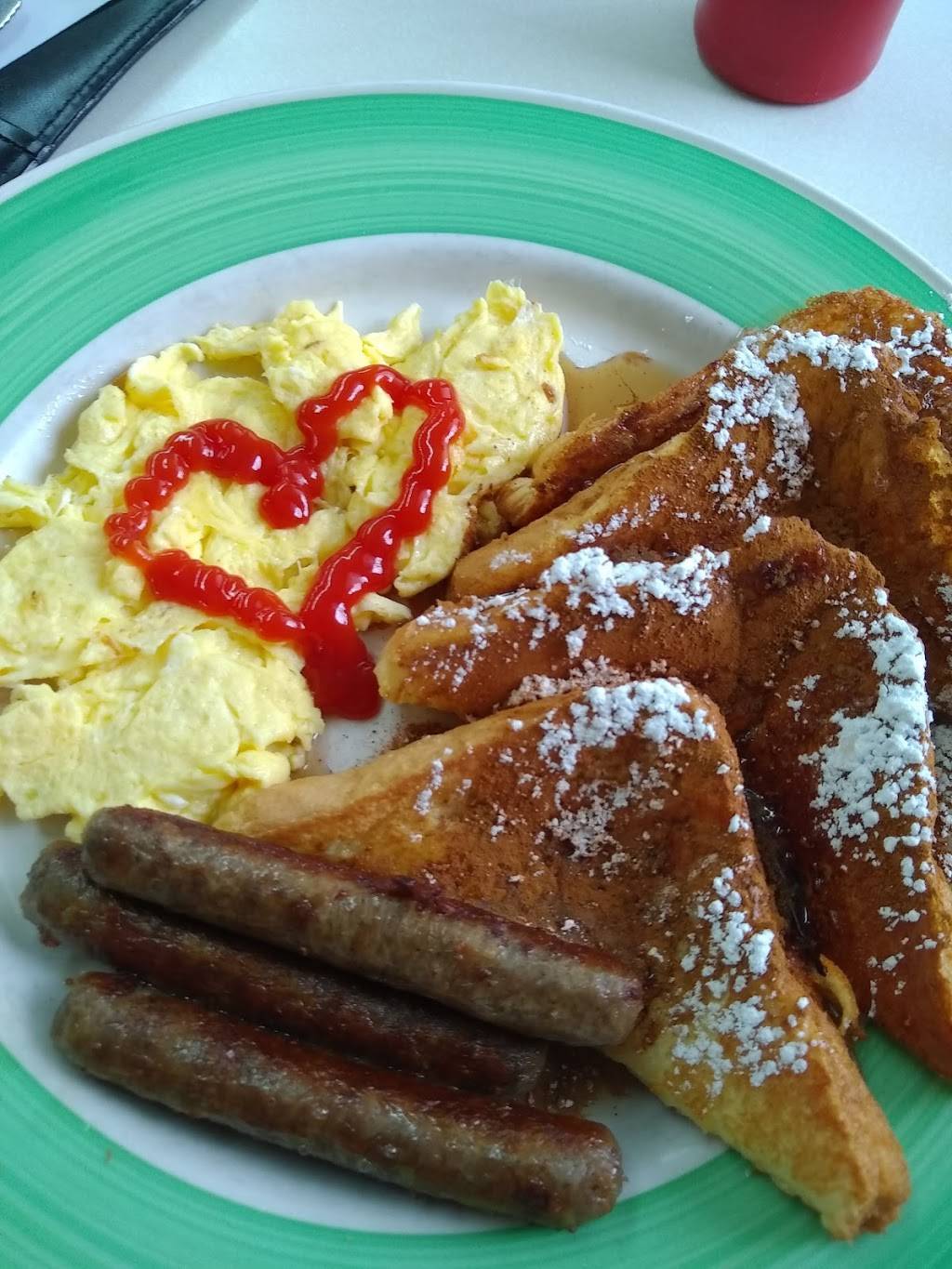 White Front Breakfast House | restaurant | 1518 Market St, Wilmington, NC 28401, USA | 9107625672 OR +1 910-762-5672