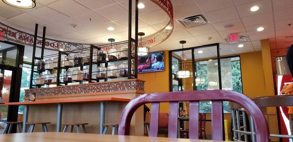 Popeyes Louisiana Kitchen | restaurant | 8 Joyce Rd, New Rochelle, NY 10801, USA | 9143652907 OR +1 914-365-2907