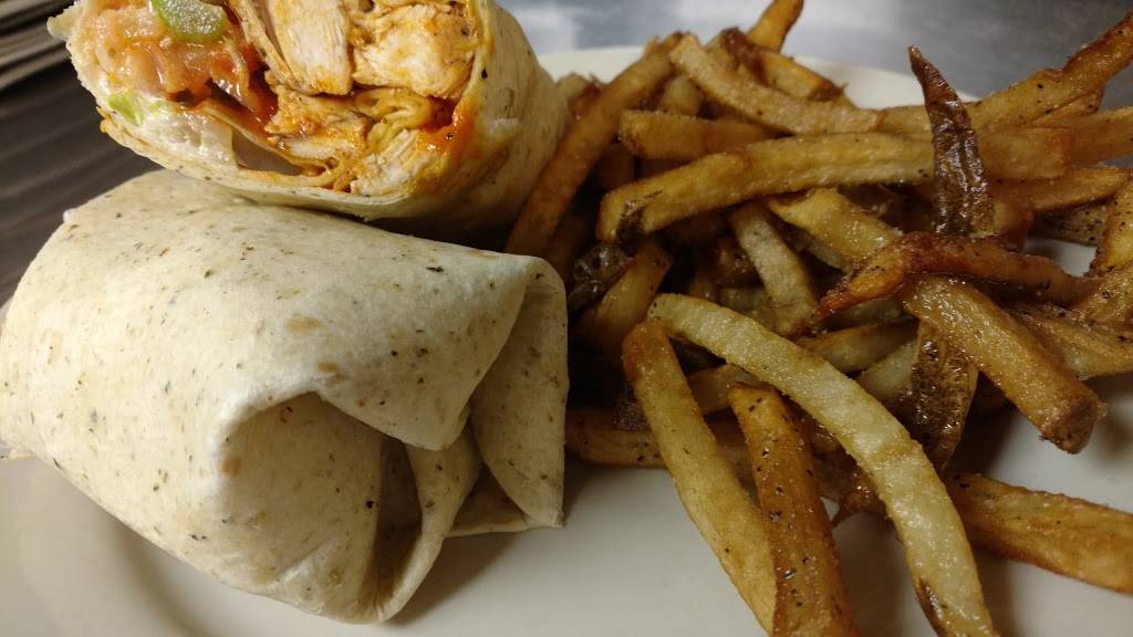 Carbones Bar & Grill | restaurant | 7670 160th St W, Lakeville, MN 55044, USA | 9529972900 OR +1 952-997-2900