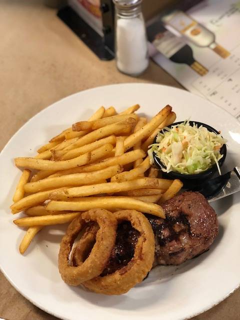 Montanas | restaurant | 2890 Major Mackenzie Dr E, Markham, ON L6C 0G6, Canada | 9058871050 OR +1 905-887-1050