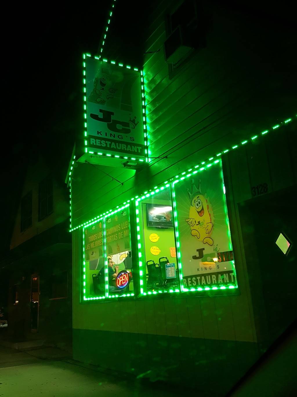 J C Kings Tortas LLC | restaurant | 3128 South 13th Street, Milwaukee, WI 53215, USA | 4143895627 OR +1 414-389-5627