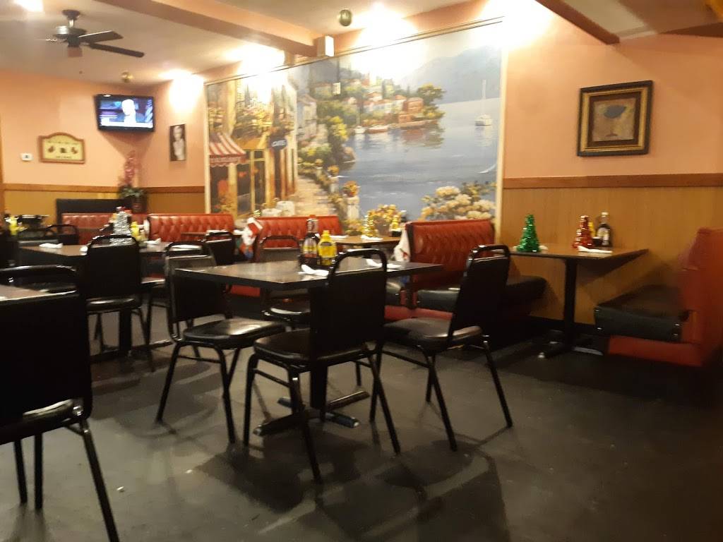 Mom & Pops Family Restaurant | restaurant | 331 E Bayview Blvd, Norfolk, VA 23503, United States | 7572332453 OR +1 757-233-2453