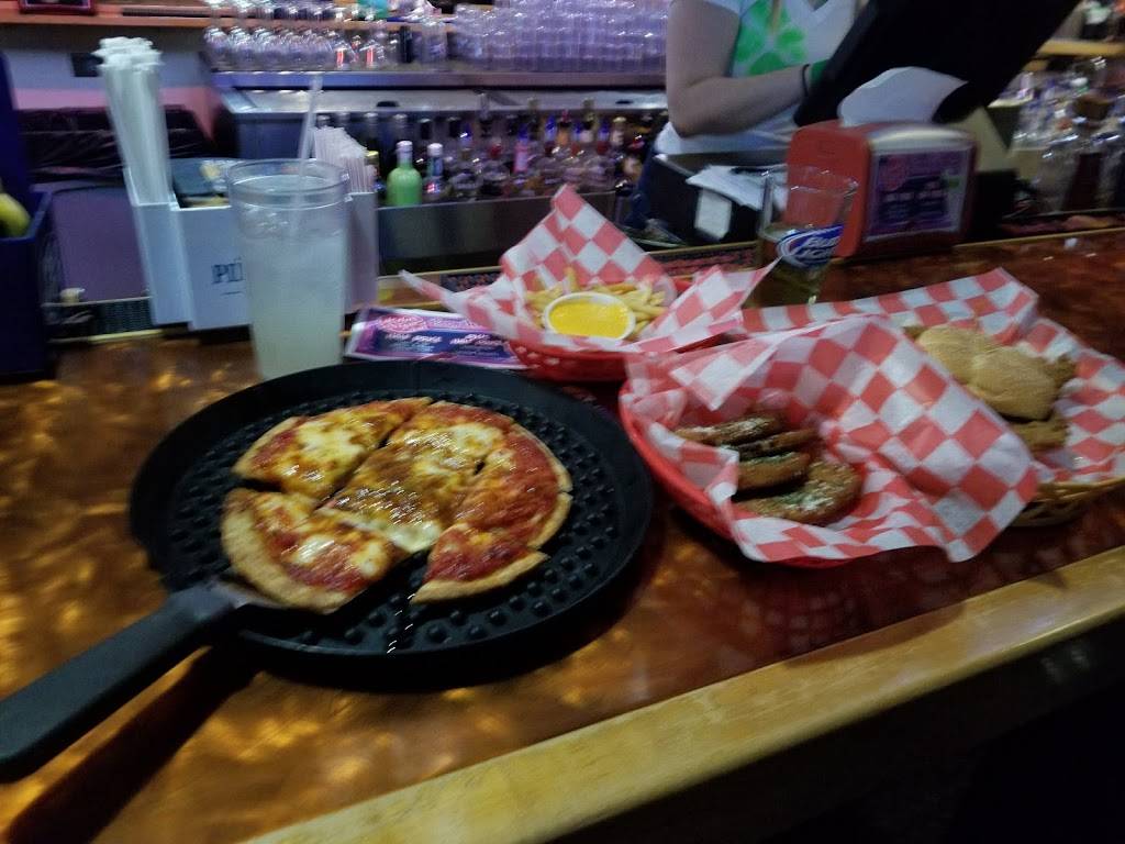 Chucks Sports Bar | restaurant | 1500 N E St, Richmond, IN 47374, USA | 7659651022 OR +1 765-965-1022