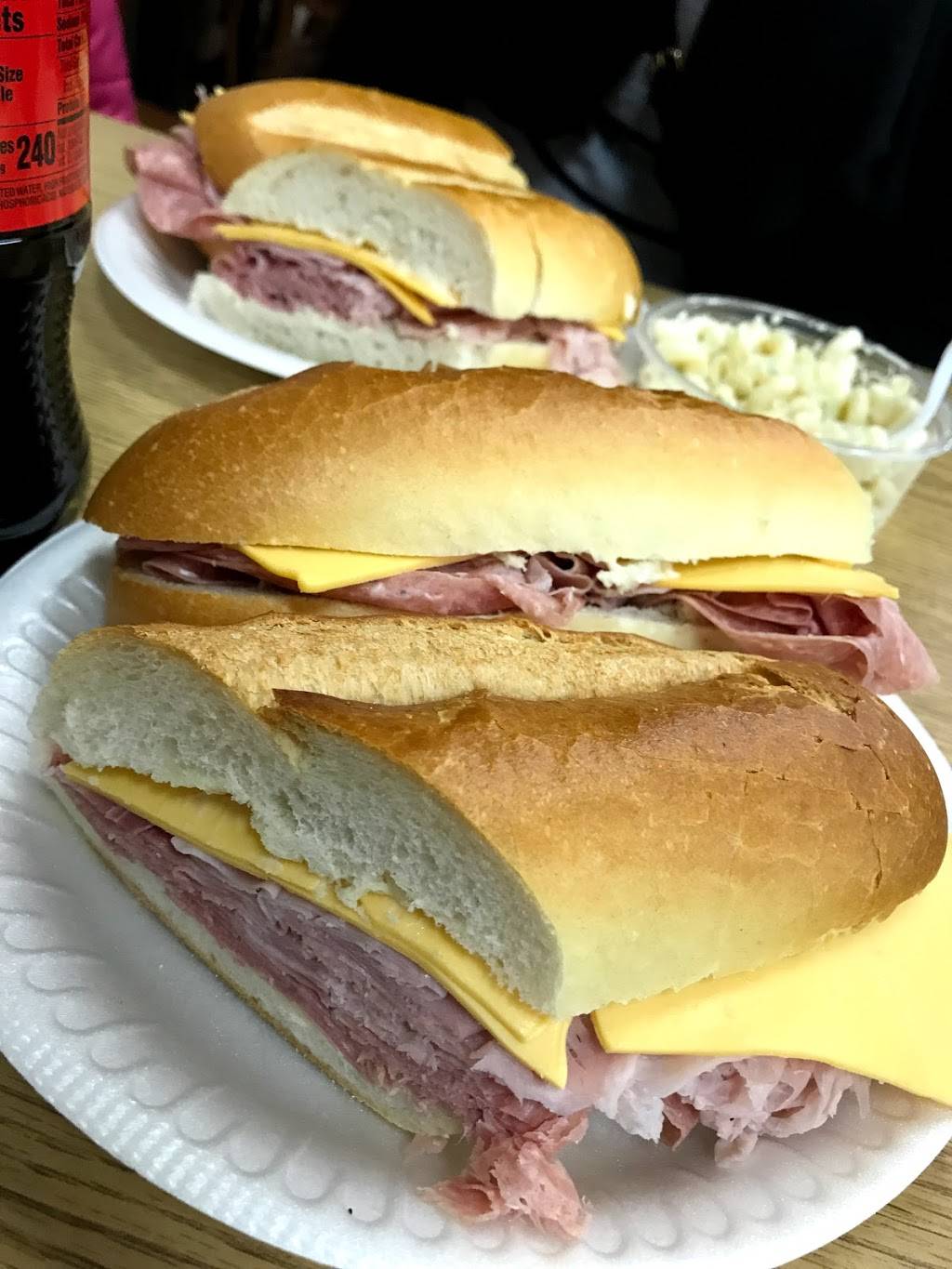 Lake Park Delicatessen | restaurant | 678 Woodfield Rd # A, West Hempstead, NY 11552, USA | 5162806620 OR +1 516-280-6620