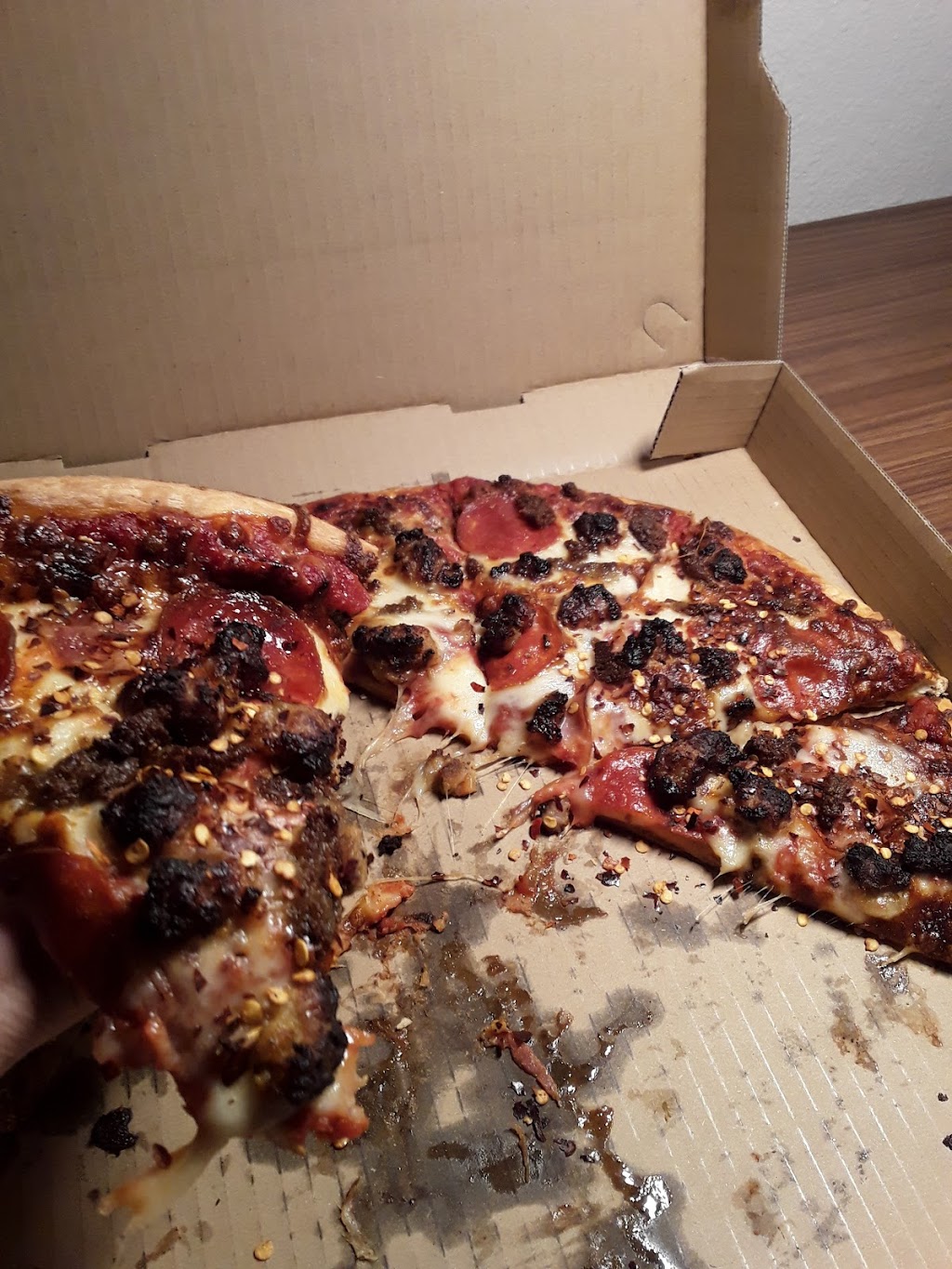 Presidential Pizza | restaurant | 707 I-30, Little Rock, AR 72202, USA | 5016877700 OR +1 501-687-7700