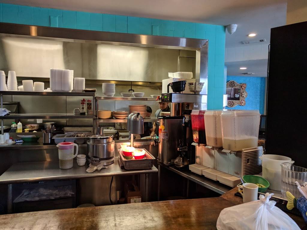 Ostioneria Michoacan | restaurant | 25919 Interstate 45 N A, Spring, TX 77380, USA | 2812926811 OR +1 281-292-6811