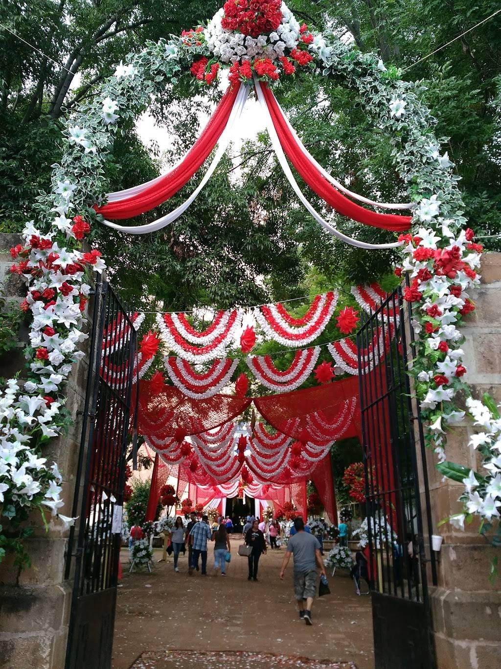 Cielito Lindo | restaurant | 10277 Arlington Ave, Riverside, CA 92503, USA | 9513523214 OR +1 951-352-3214