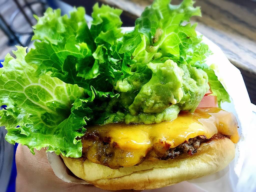 Burger Heights | restaurant | 177 Wadsworth Ave, New York, NY 10033, USA | 2129511984 OR +1 212-951-1984