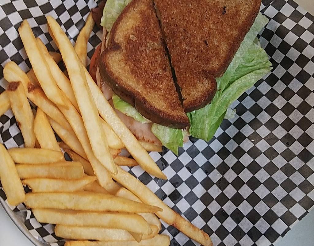 The Grove Bar and Grill | restaurant | 11666 Co Rd E17, Scotch Grove, IA 52310, USA | 3194653770 OR +1 319-465-3770