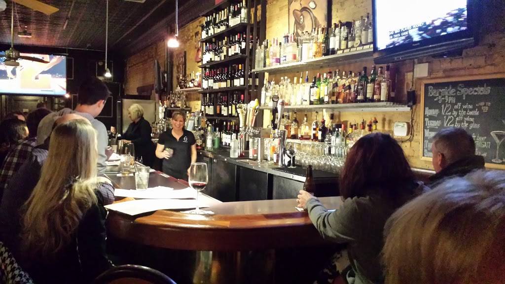 Old City Hall | restaurant | 814 Saginaw St, Bay City, MI 48708, USA | 9898924140 OR +1 989-892-4140