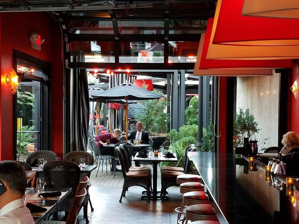 Marketplace Restaurant on theater square | restaurant | 651 S 4th St, Louisville, KY 40202, USA | 5026253001 OR +1 502-625-3001