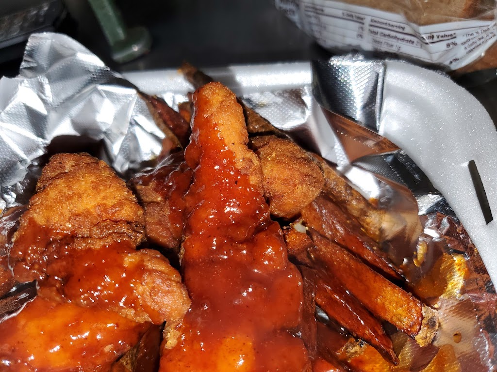 Greedys 2 | restaurant | 3915 Carnegie Ave, Cleveland, OH 44115, United States | 2163016751 OR +1 216-301-6751