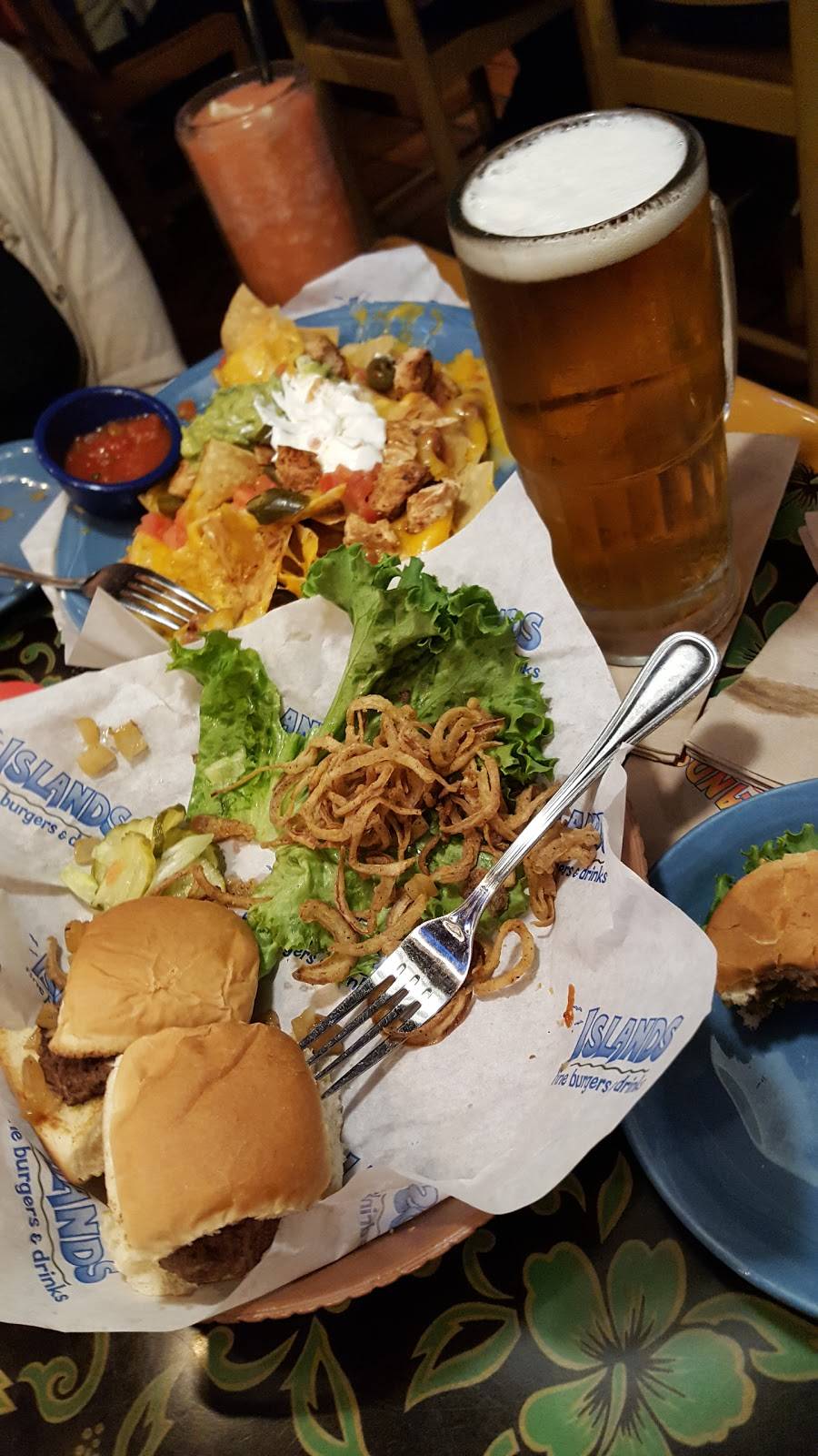 Islands Restaurant Orange | restaurant | 550 N Tustin St, Orange, CA 92867, USA | 7149974085 OR +1 714-997-4085