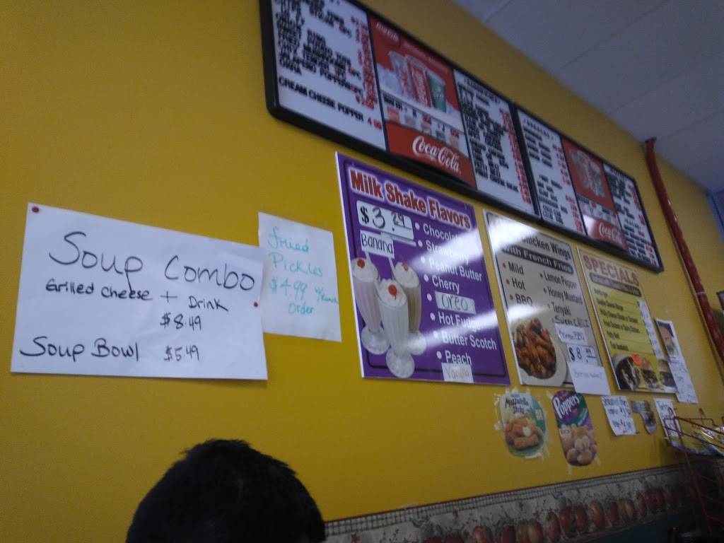 Burger & Shake | restaurant | 3630 Thompson Bridge Rd, Gainesville, GA 30506, USA | 6784505531 OR +1 678-450-5531