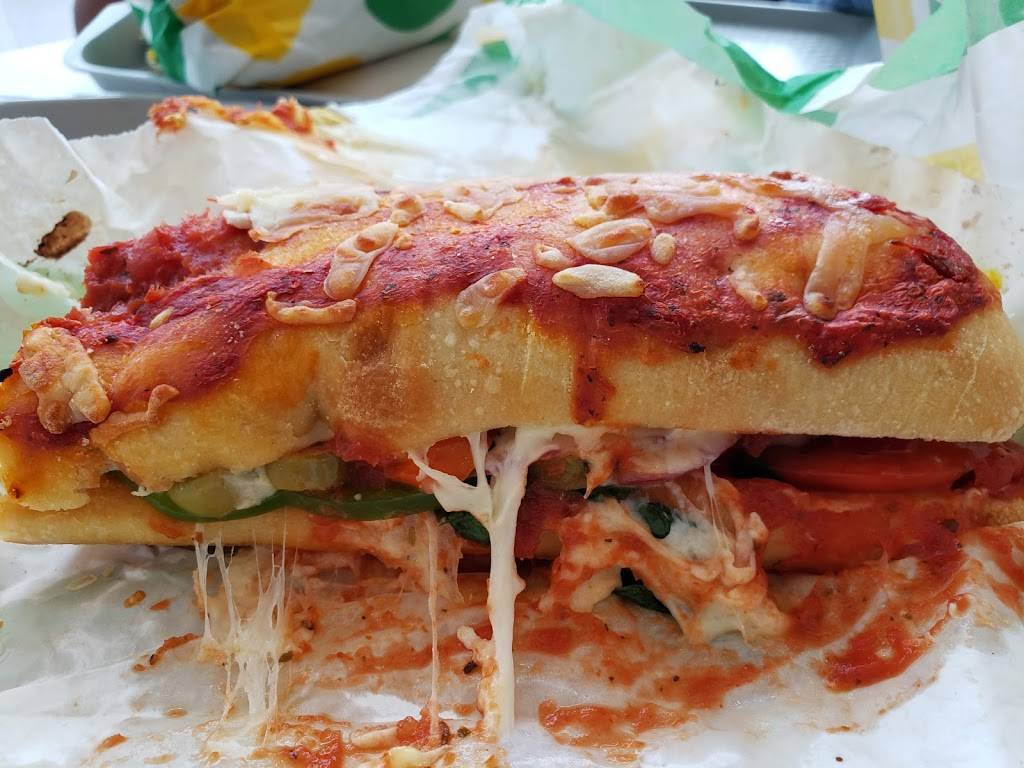 Subway | restaurant | 5100 Erin Mills Pkwy, Mississauga, ON L5M 4Z5, Canada | 9058288568 OR +1 905-828-8568