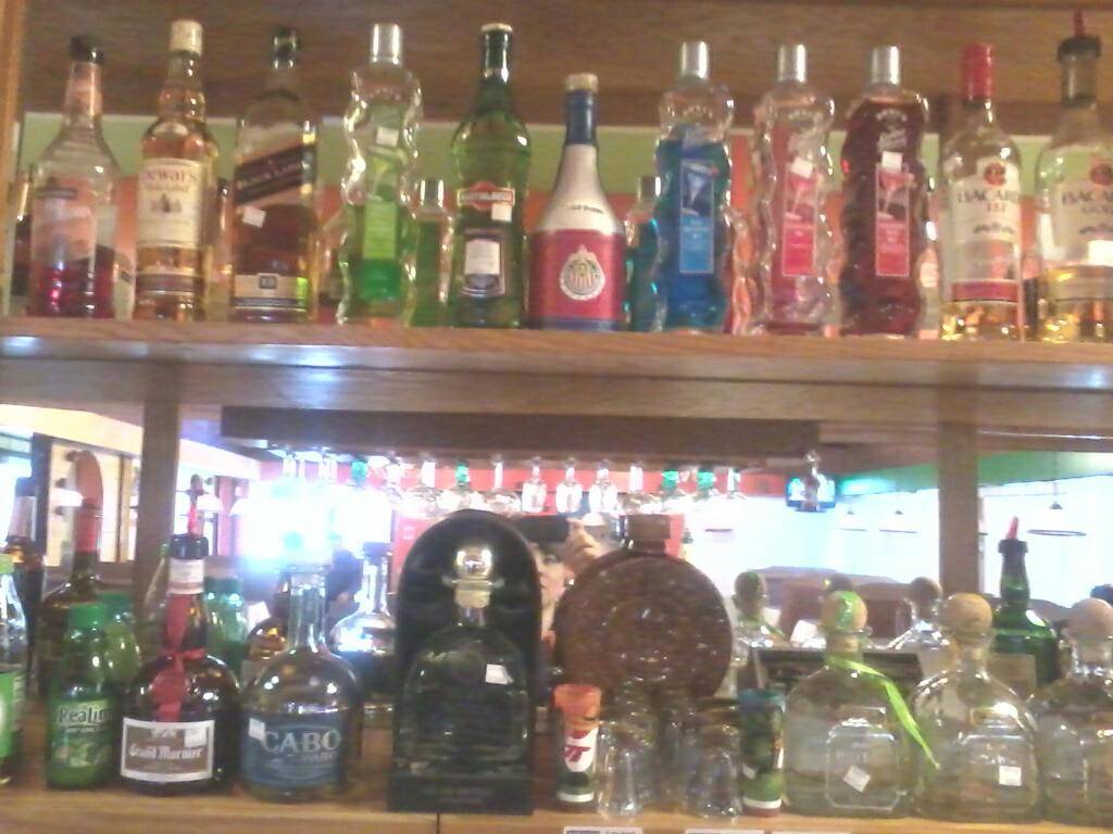 El Cerrito | restaurant | 1297 Main St, Altavista, VA 24517, USA | 4343091237 OR +1 434-309-1237