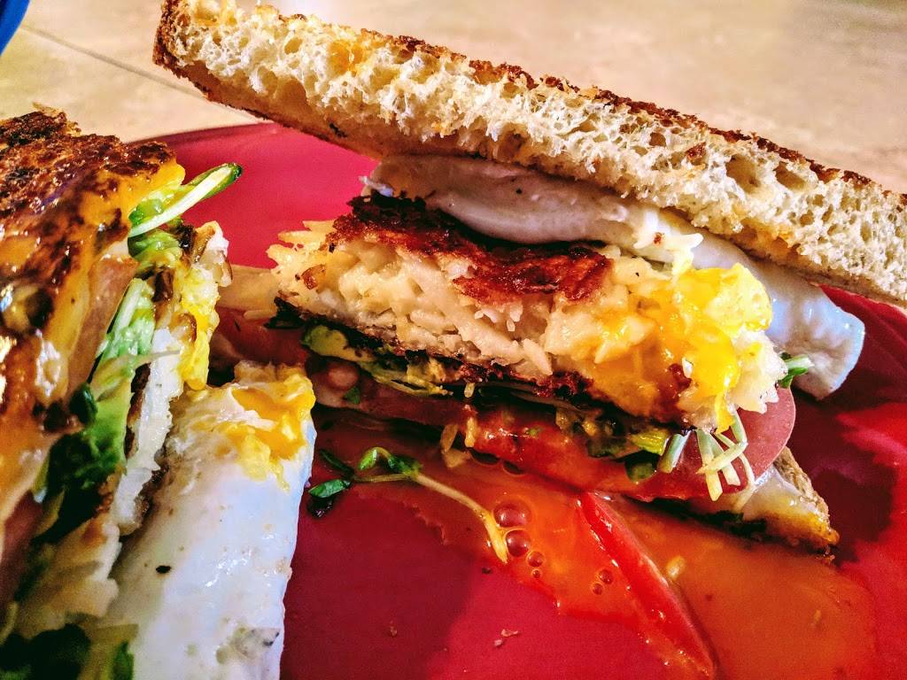 The Riverhouse Cafe | cafe | 167 Union Square, Milford, NH 03055, USA | 6032495556 OR +1 603-249-5556