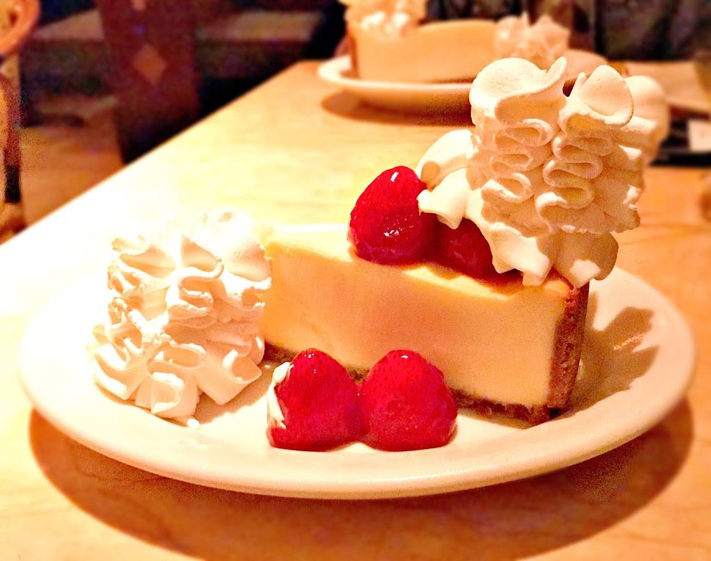 The Cheesecake Factory | restaurant | 250 Granite St, Braintree, MA 02184, USA | 7818491001 OR +1 781-849-1001