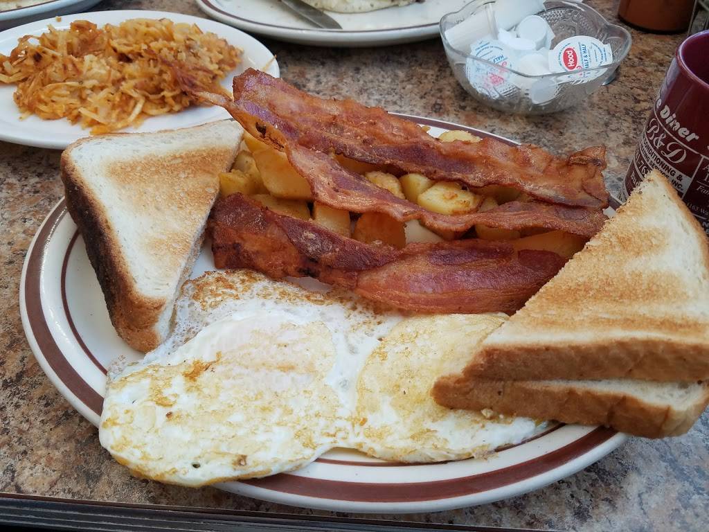 Norwood Town Square Diner | restaurant | 164 Nahatan St, Norwood, MA 02062, USA | 7817627085 OR +1 781-762-7085